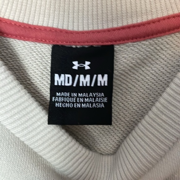 EUC- Men's Under Armour Oversized SS 1/2 Shirt, M - Picture 2 of 3